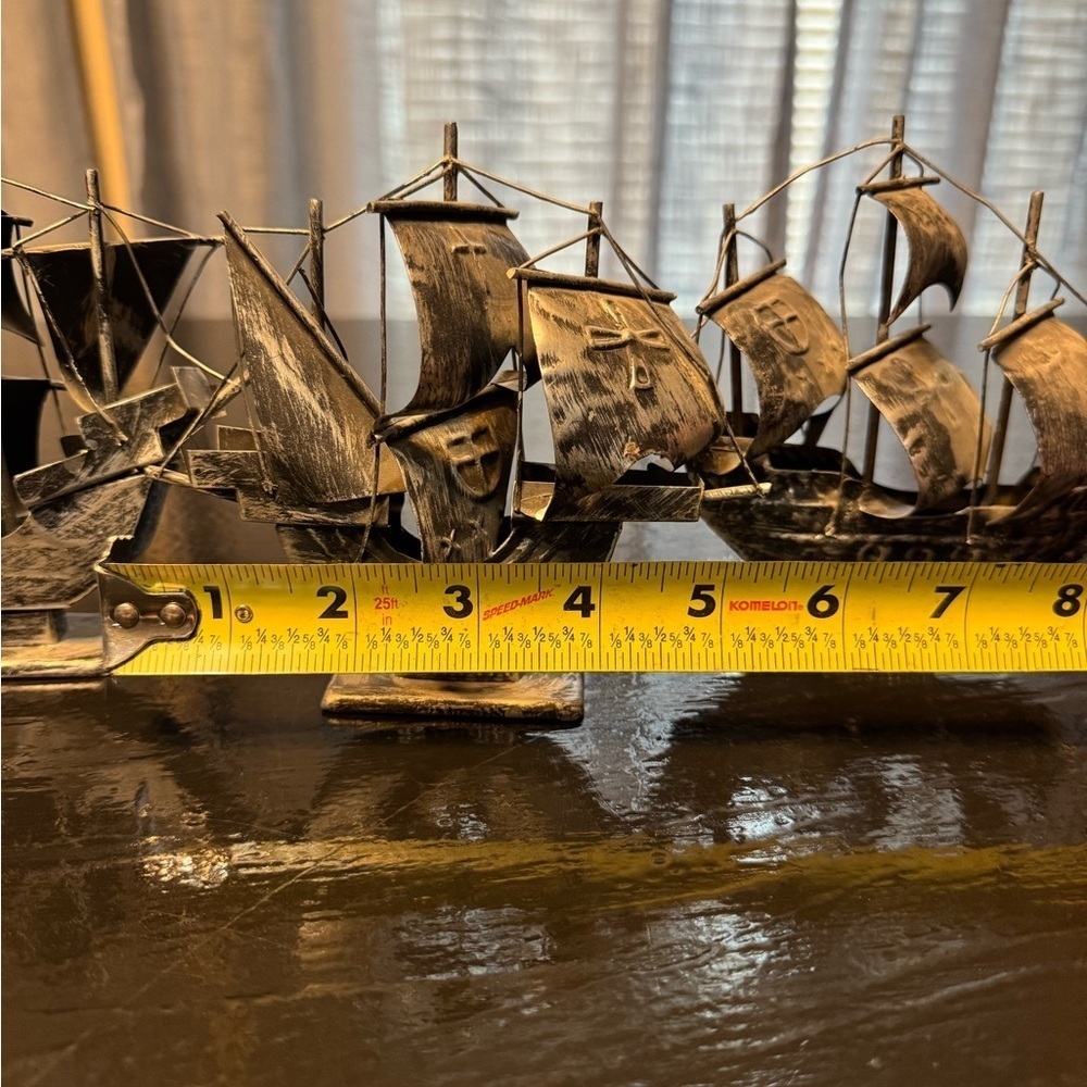 Vintage Trio Small Metal Ships Sculpture, "Nina” “Pinta" and the Santa Maria” - Picture 5 of 6